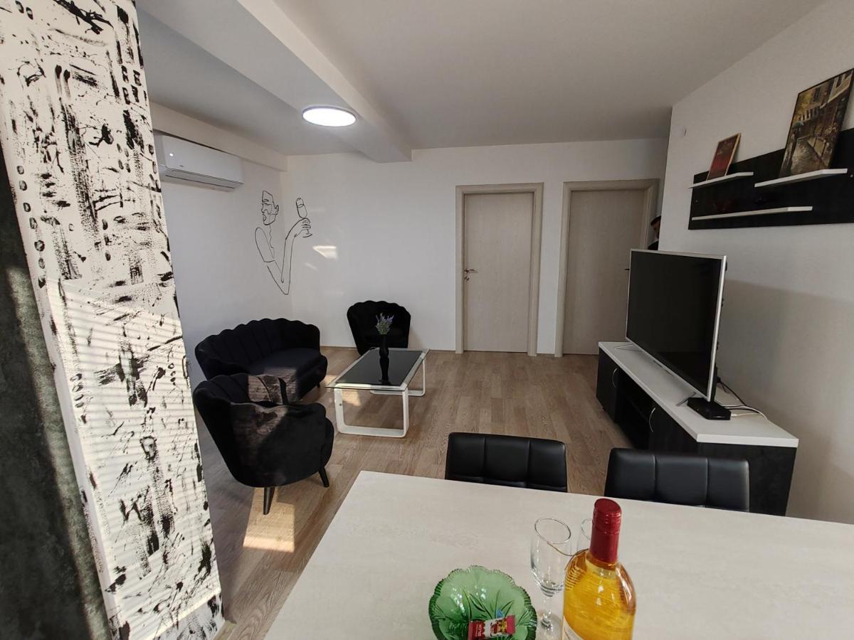 Central Modern Flat M&M Apartments Üsküp Dış mekan fotoğraf